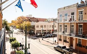 The Lafayette New Orleans By Kasa Living